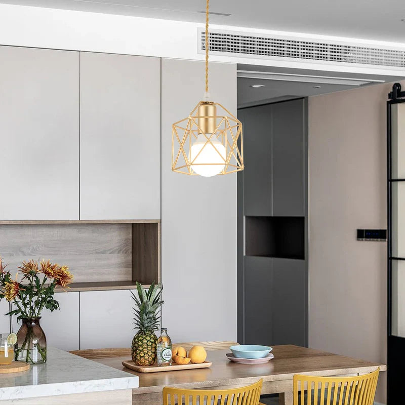 Pendente de Metal Minimalista Preto e Dourado com LED | Santorini ©